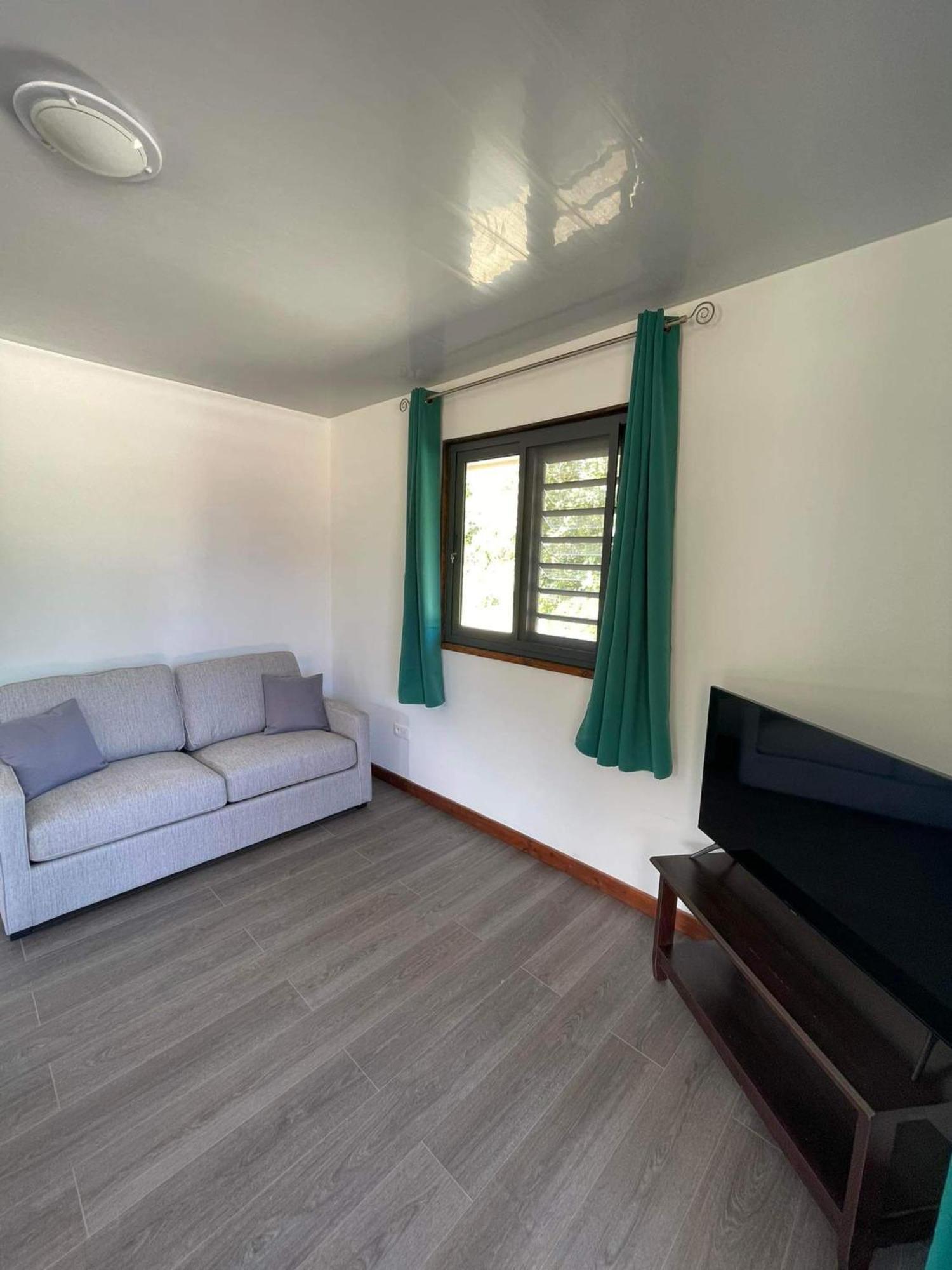Parea Lodge Huahine Bungalow F2 #Miti Bagian luar foto